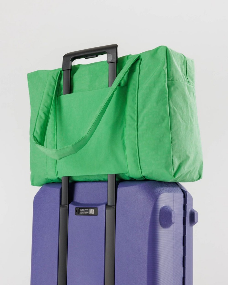 Baggu Cloud Carry-on Travel Bags Green | 7982-ILTUZ