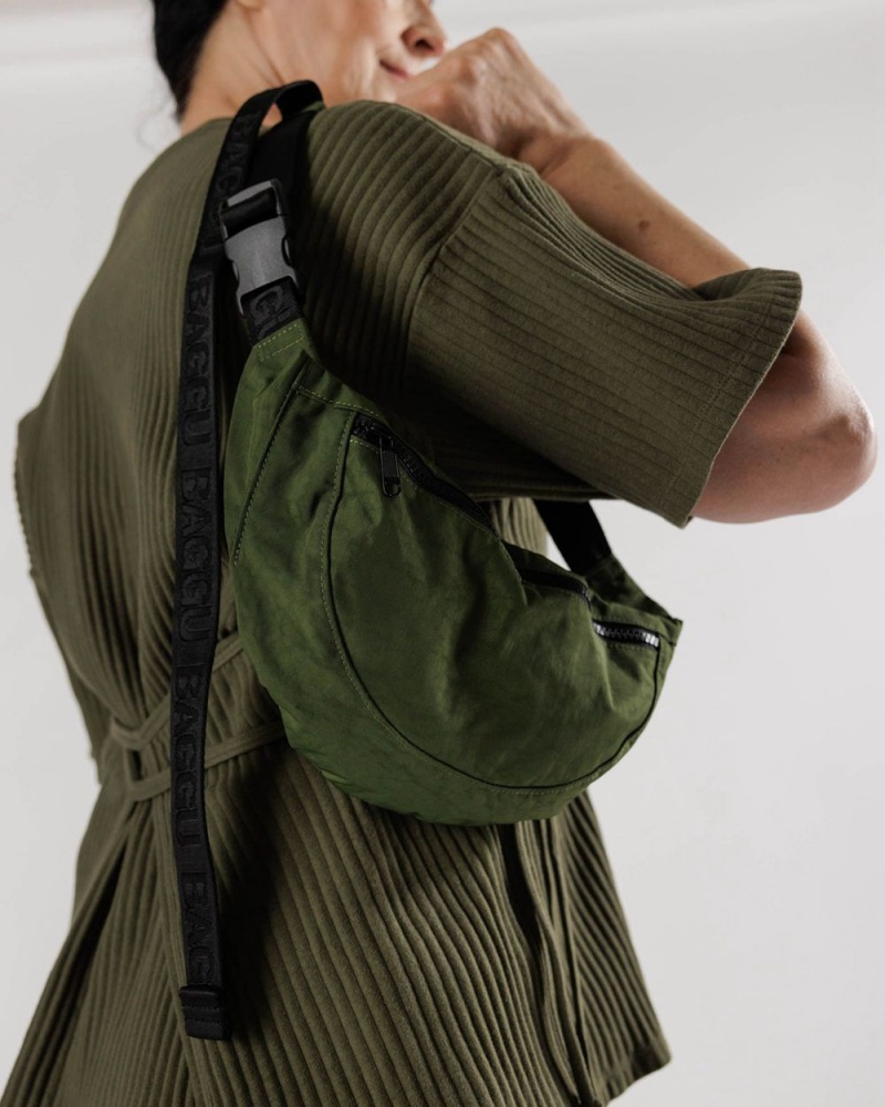 Baggu Crescent Fanny Pack Travel Bags Olive | 4281-XZNCY