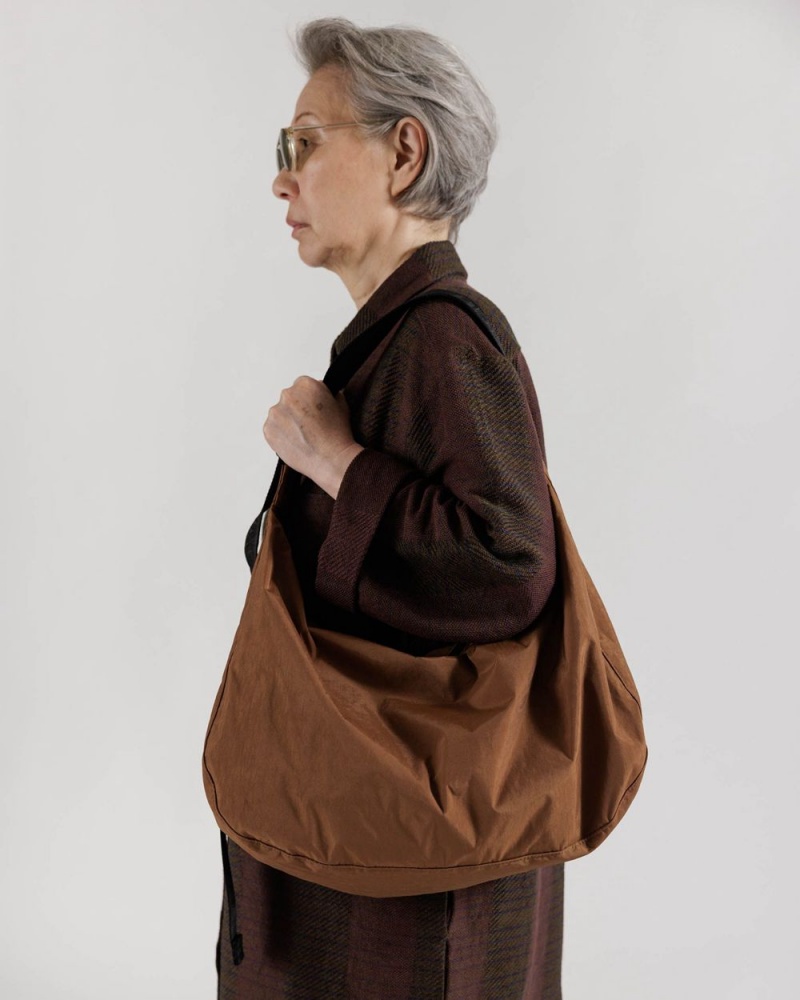 Baggu Large Nylon Crescent Crossbody Bags Brown | 0674-XKIRA