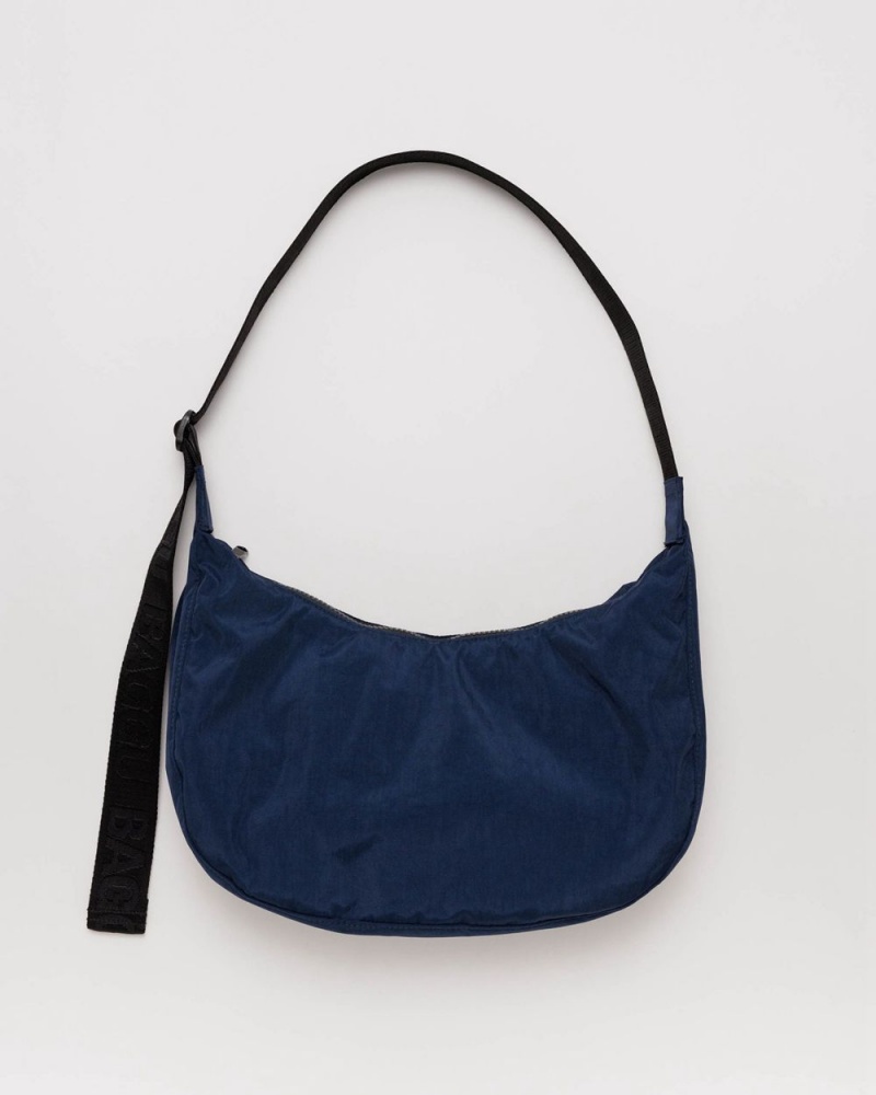 Baggu Medium Nylon Crescent Crossbody Bags Navy | 3075-XIARO