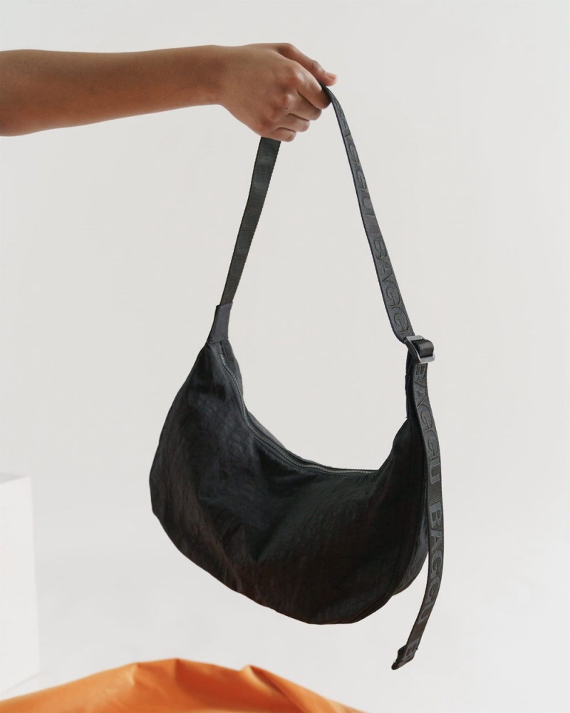 Baggu Medium Nylon Crescent Crossbody Bags Black | 3840-VYNQZ