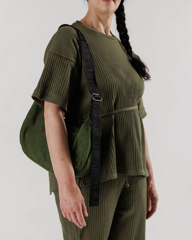 Baggu Medium Nylon Crescent Crossbody Bags Olive | 4821-EOTSW